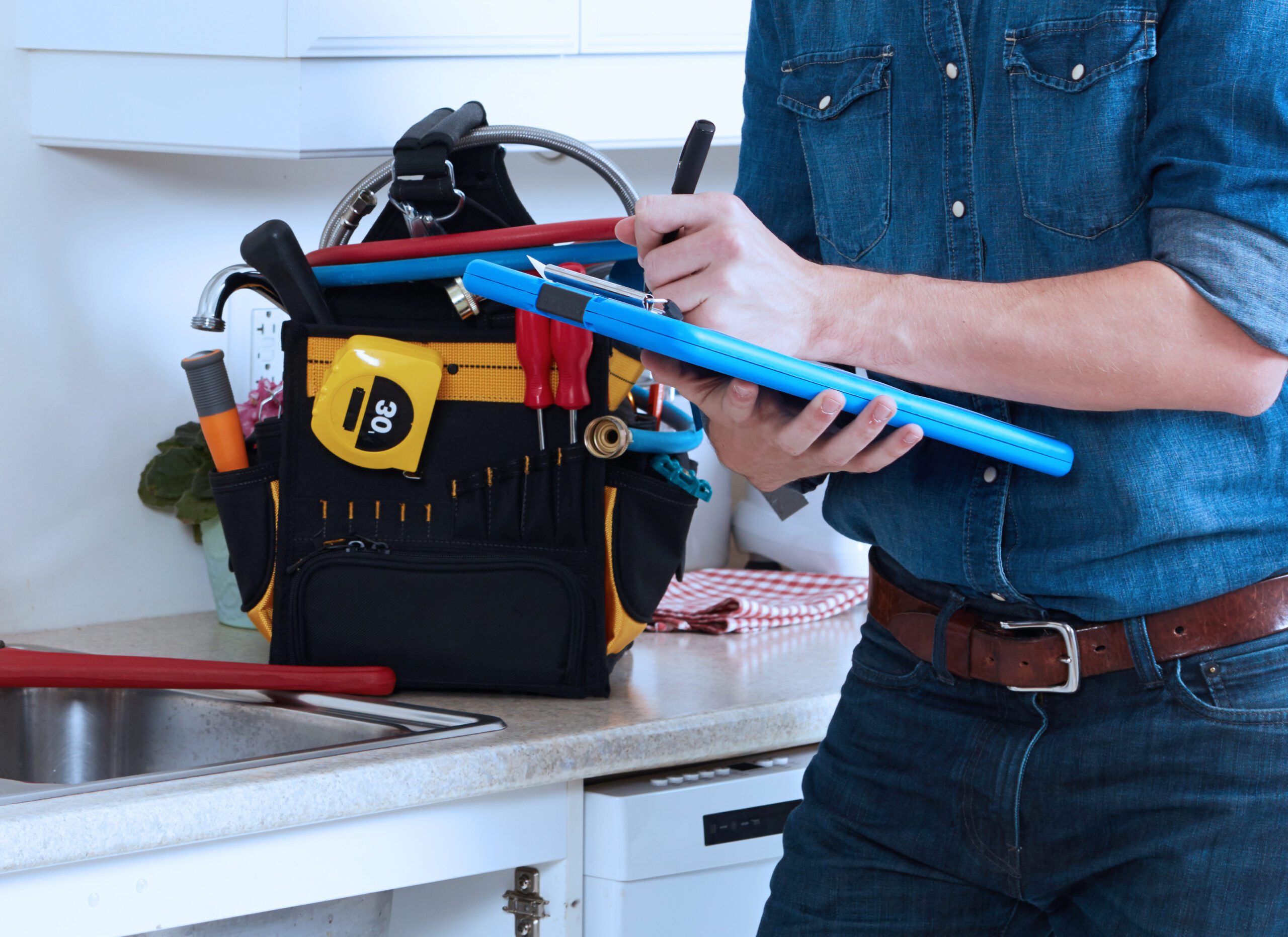 5 Top Tips For Saving Money On Plumbing Services | All Day Plumbing